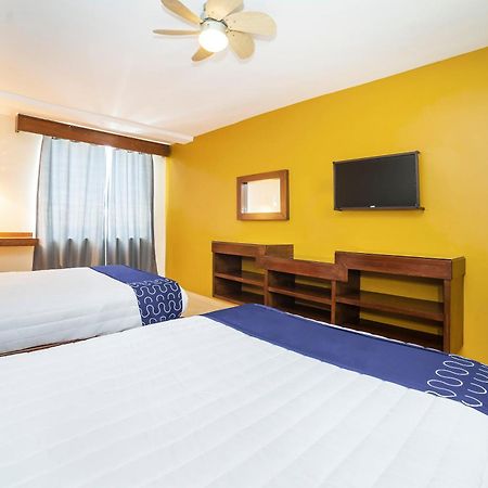 Hotel Casa Blanca Celaya  Bagian luar foto